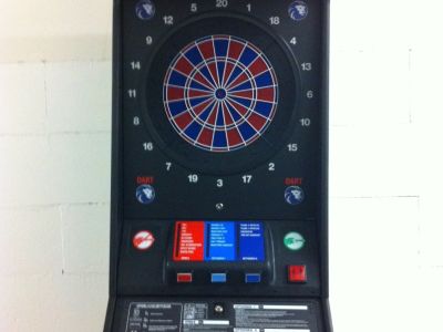 Löwen-Dartautomat HB8